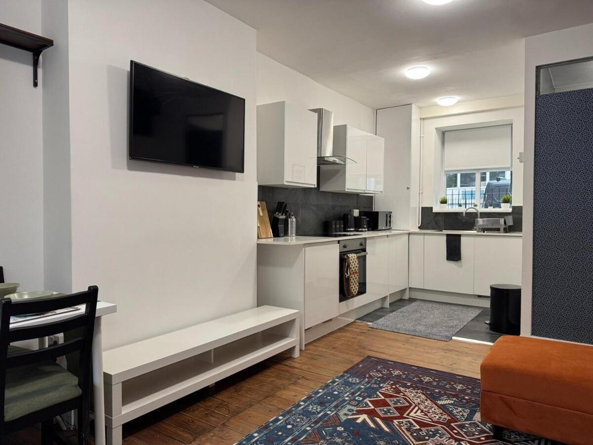 Ground Floor 2-bed In Hackney Apartamento Londres