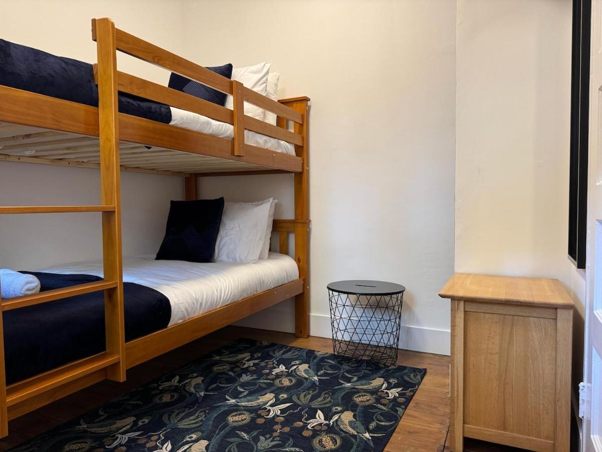 Ground Floor 2-bed In Hackney